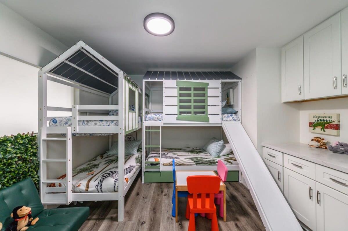 Spacious Disneyland 5 Bedroom 4 Bath House With Game Room Anaheim Dış mekan fotoğraf