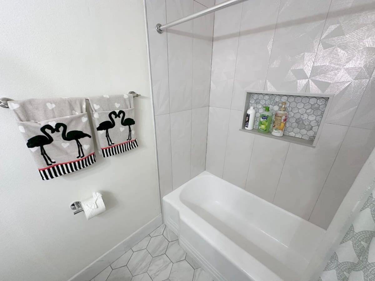 Spacious Disneyland 5 Bedroom 4 Bath House With Game Room Anaheim Dış mekan fotoğraf